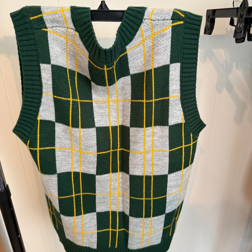 Plaid Sweater Vest - Picture 2 of 2
